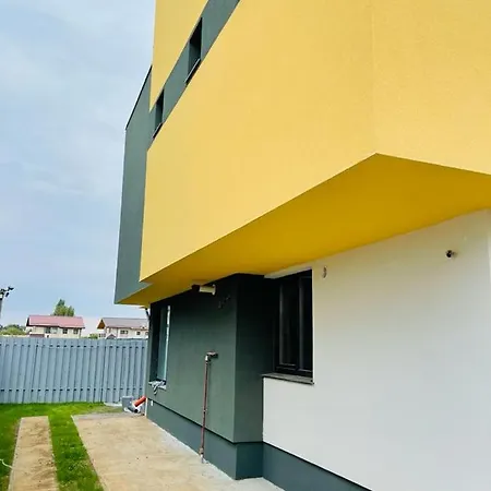 Galaxy Residence Villa Otopeni Exterior photo