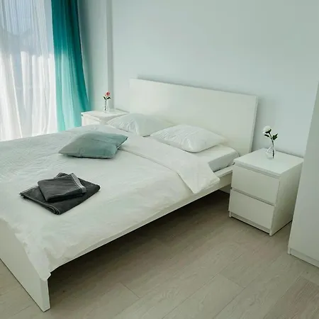 Galaxy Residence Villa Otopeni Exterior photo